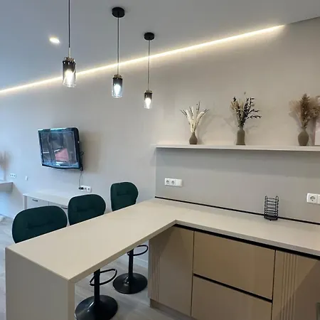 Apartment студия в одессе аркадия море рядом посуточно Odesa